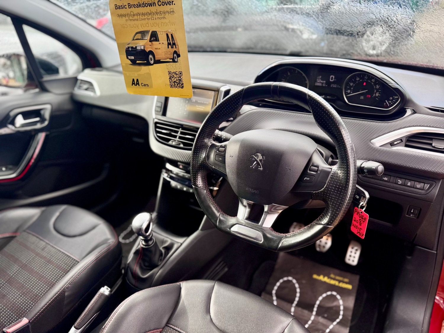 Used Peugeot 208 2015 for sale - 76599516: Photo 38