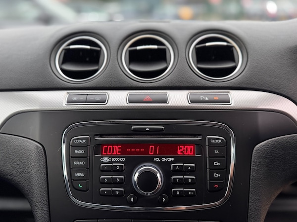 Used Ford Galaxy 2013 for sale - 76319897: Photo 34