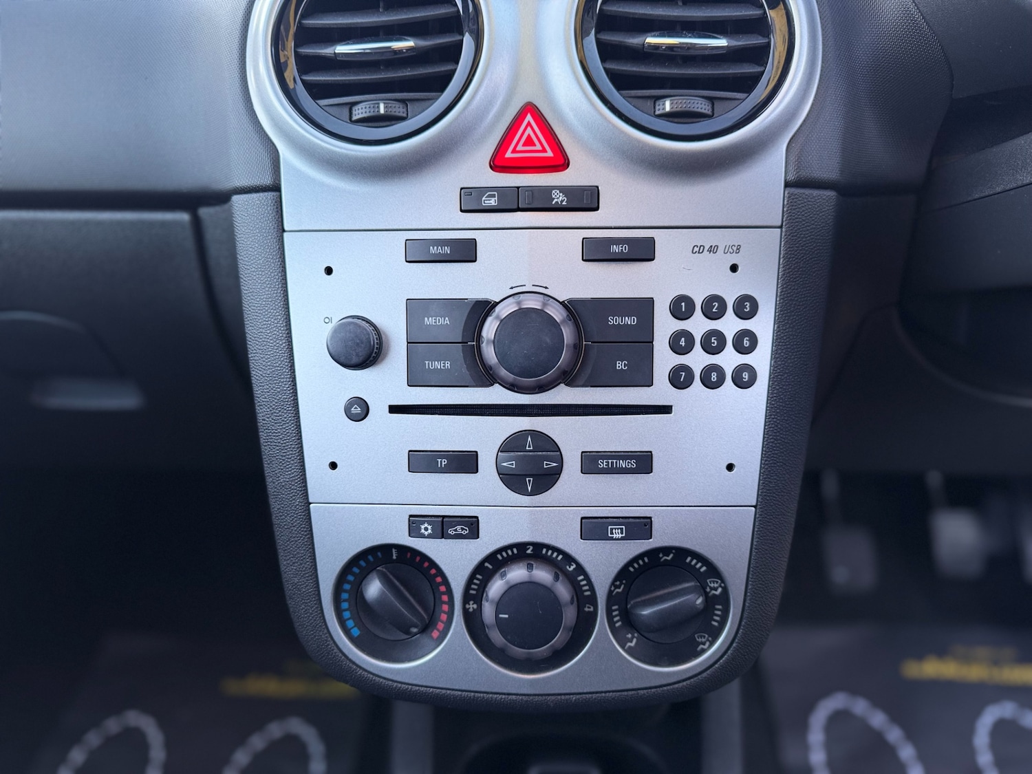 Used Vauxhall Corsa 2013 for sale - 76858943: Photo 34