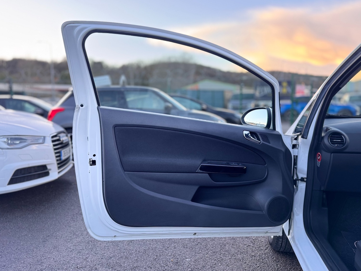 Used Vauxhall Corsa 2013 for sale - 76858943: Photo 38