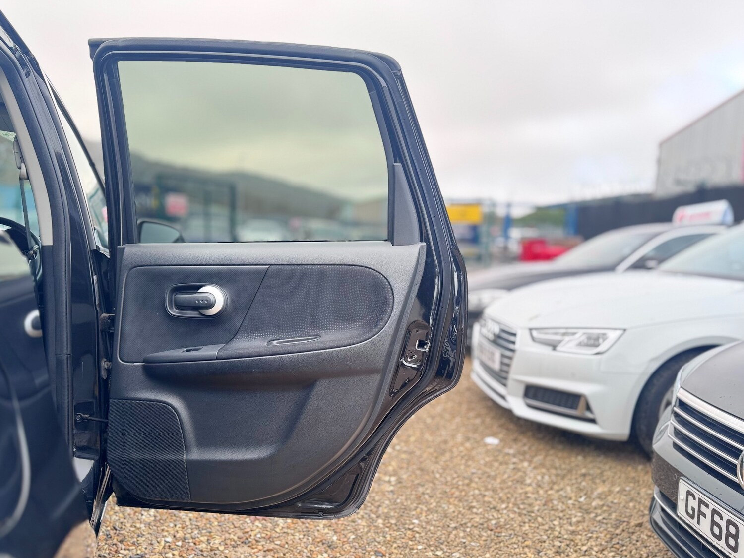 Used Nissan Note 2011 for sale - 77404644: Photo 55