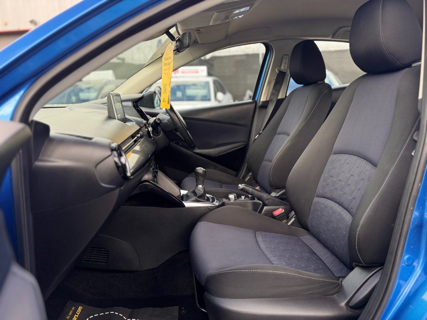 Used Mazda Mazda2 2015 for sale - 77063236: Photo 43