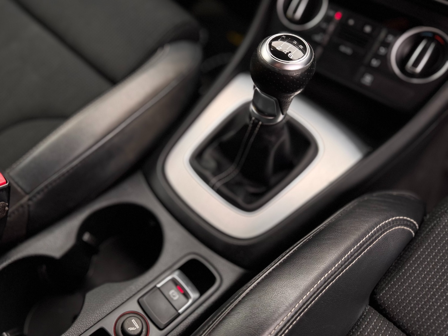 Used Audi Q3 2015 for sale - 77324686: Photo 40