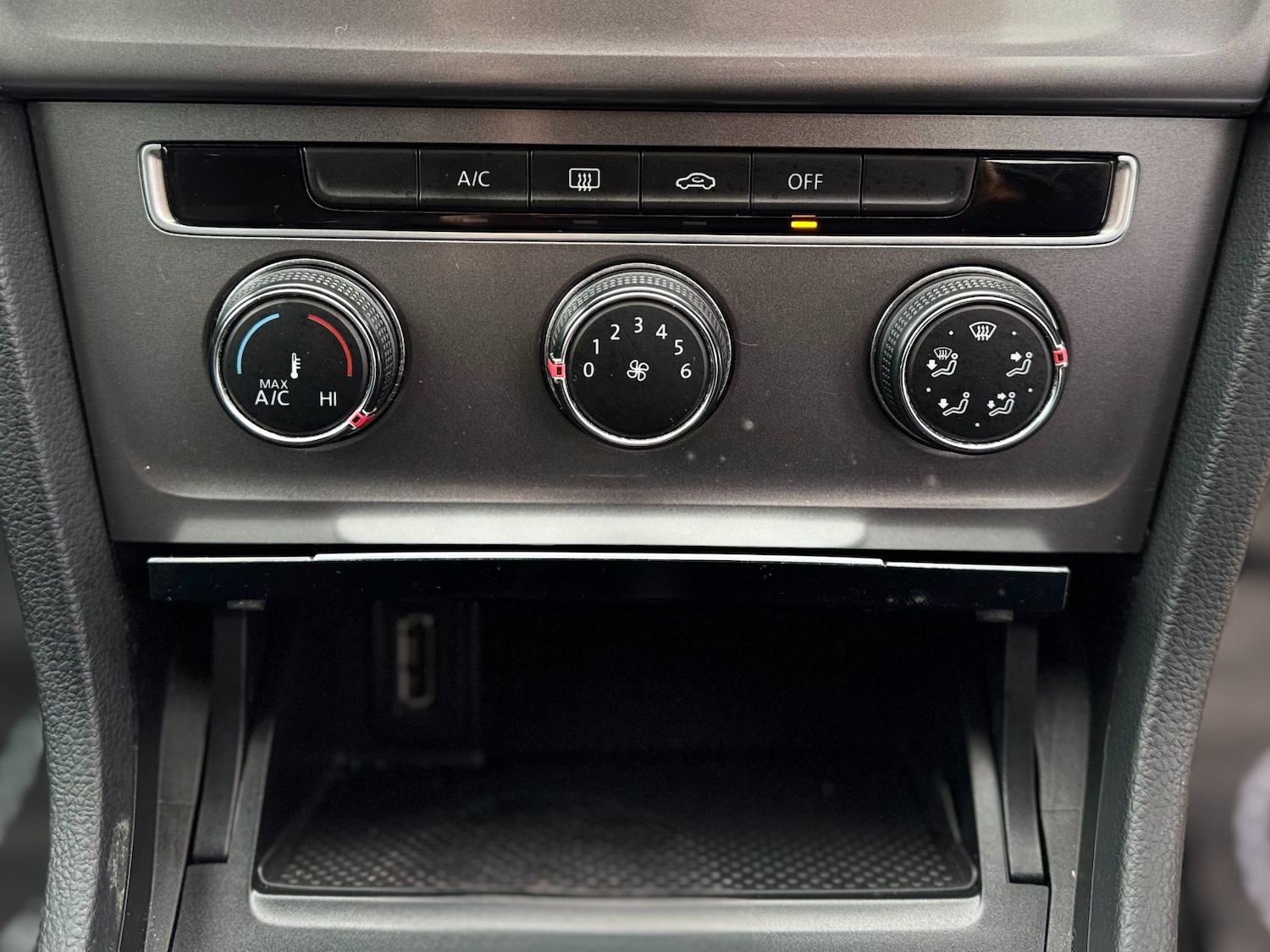 Used Volkswagen Golf 2013 for sale - 78144441: Photo 32