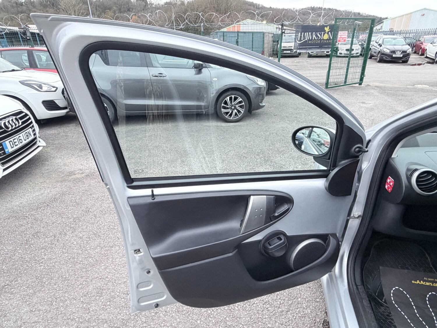 Used Toyota AYGO 2014 for sale - 77579603: Photo 40