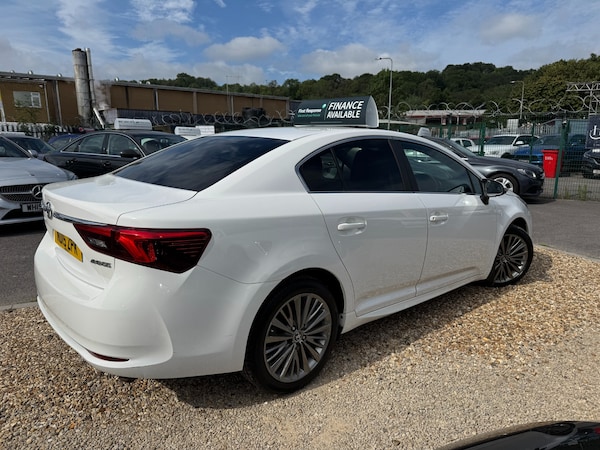 Used Toyota Avensis 2015 for sale - 76236433: Photo 5