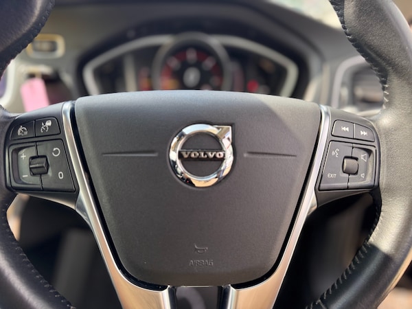 Used Volvo V40 2018 for sale - 76193491: Photo 29