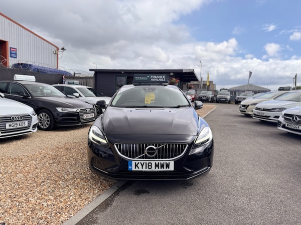 Used Volvo V40 2018 for sale - 76193491: Photo 2