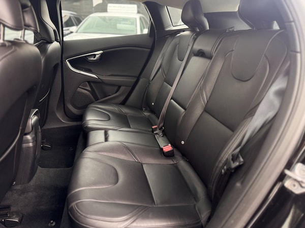 Used Volvo V40 2018 for sale - 76193491: Photo 40