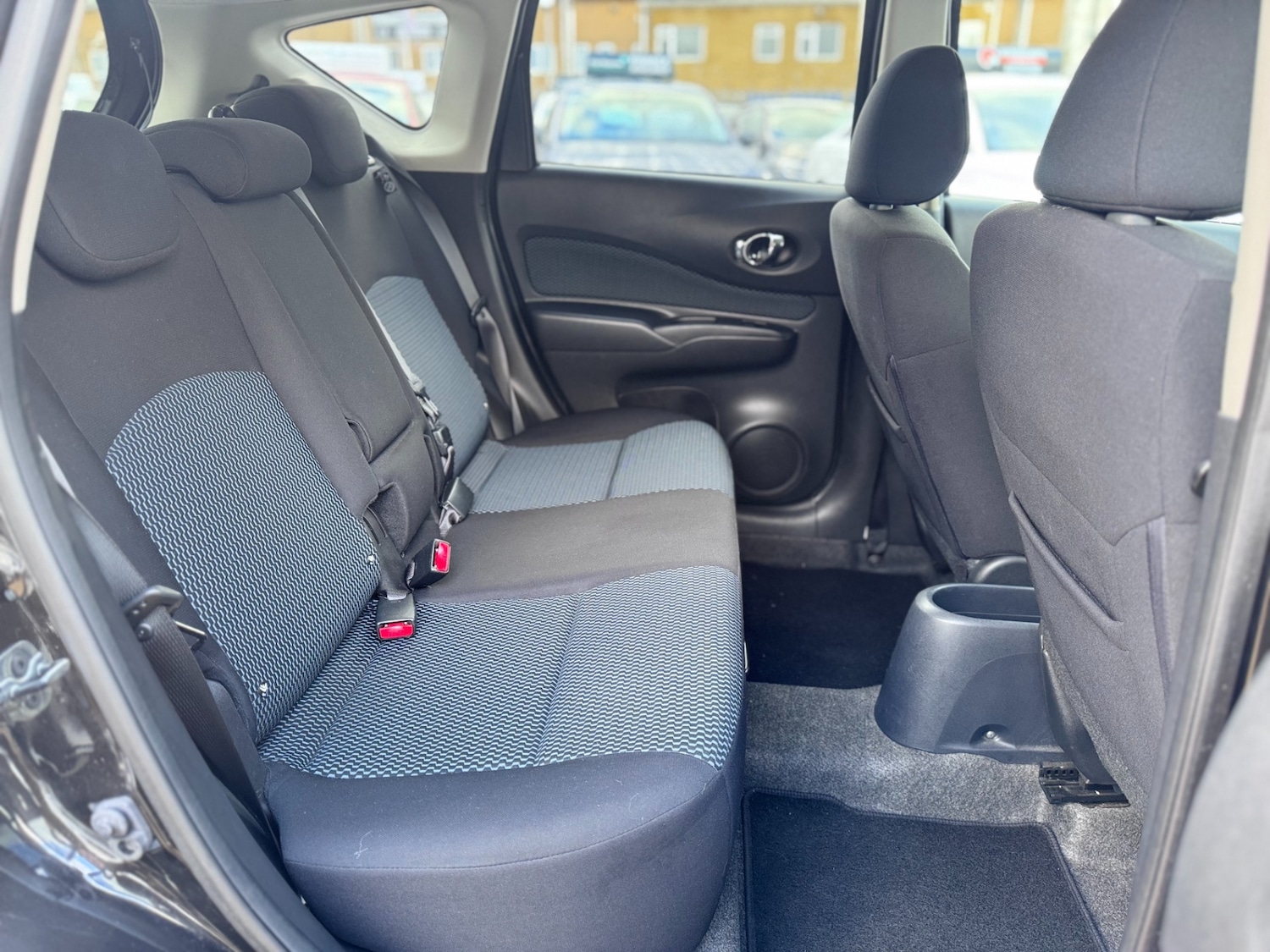 Used Nissan Note 2015 for sale - 76945860: Photo 12