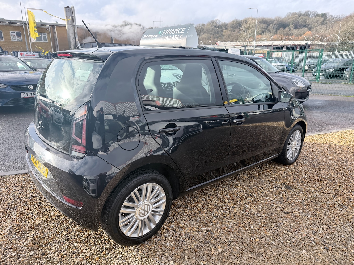 Used Volkswagen up! 2018 for sale - 77689321: Photo 5