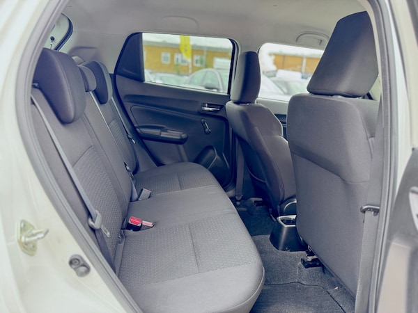 Used Suzuki Swift 2021 for sale - 76236940: Photo 12