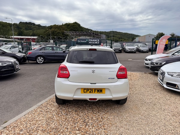 Used Suzuki Swift 2021 for sale - 76236940: Photo 7