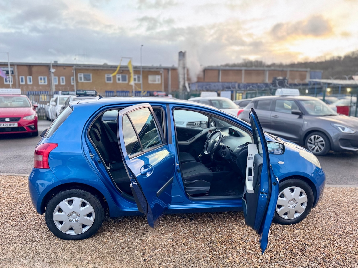 Used Toyota Yaris 2006 for sale - 77297141: Photo 43