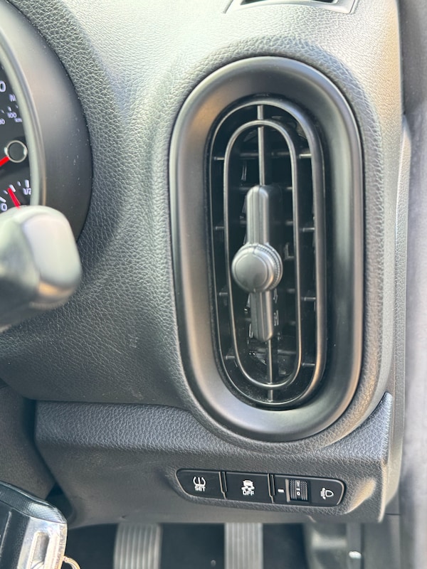 Used Kia Picanto 2018 for sale - 76236842: Photo 25
