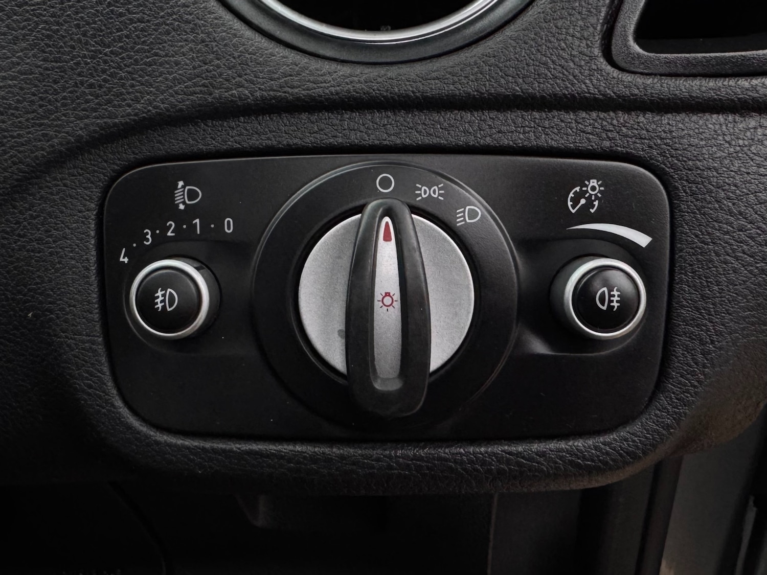 Used Ford Galaxy 2013 for sale - 76422294: Photo 28