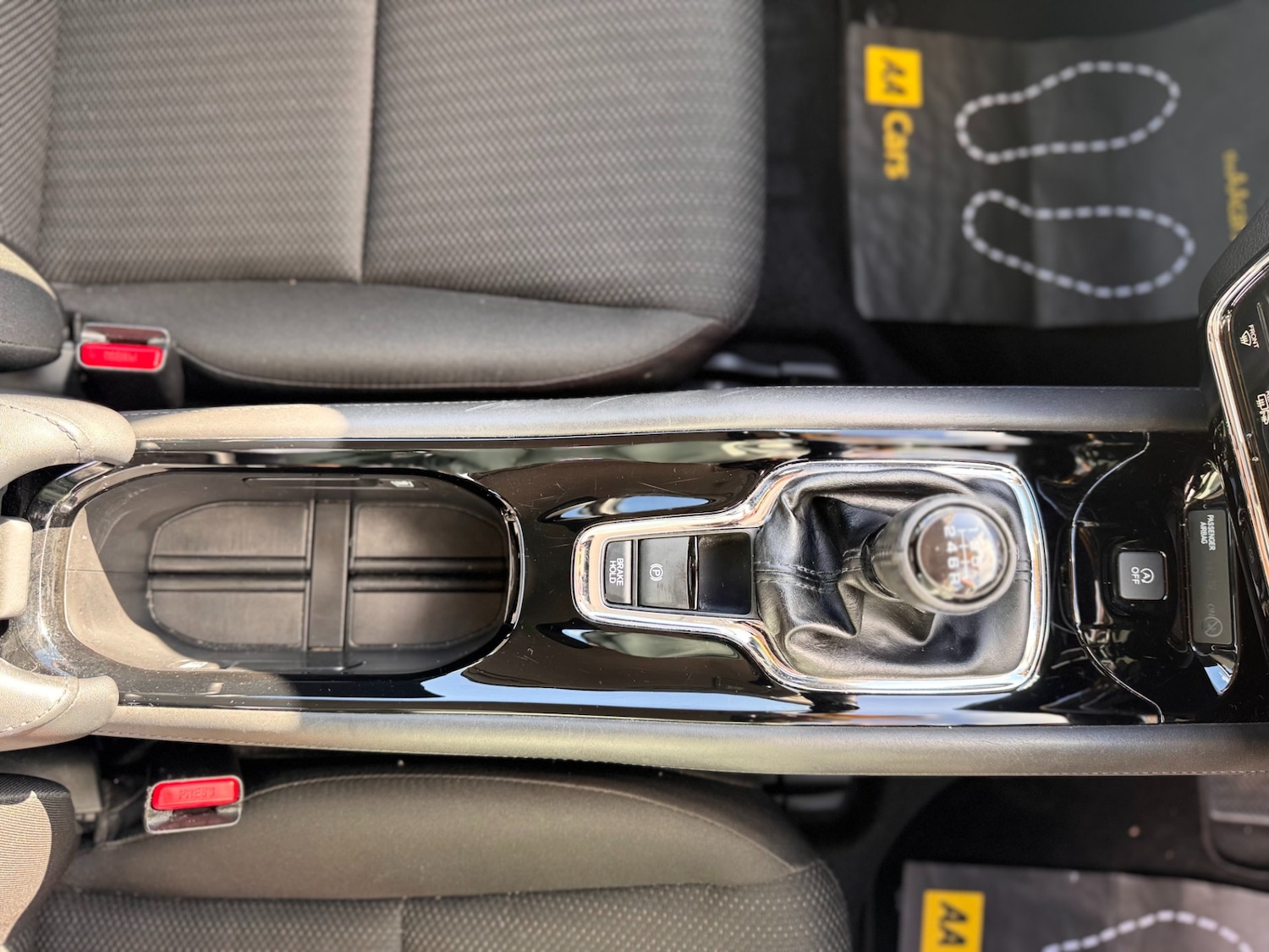 Used Honda HR-V 2017 for sale - 76766036: Photo 35