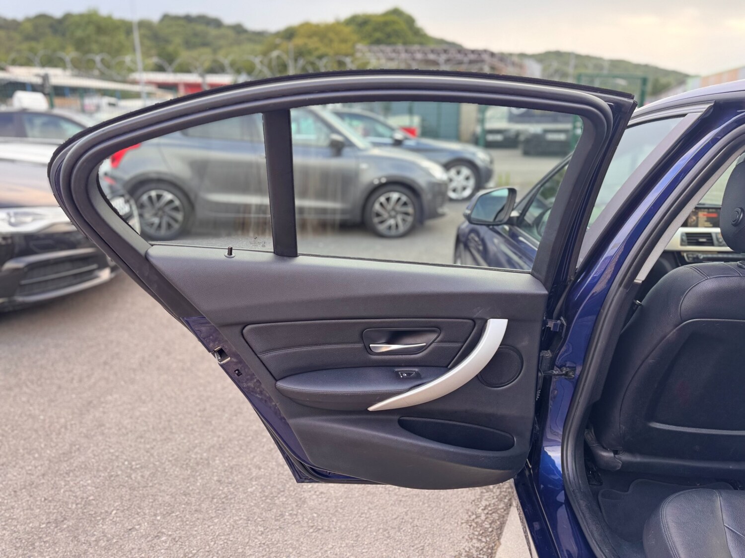 Used BMW 3 Series 2016 for sale - 76192913: Photo 38