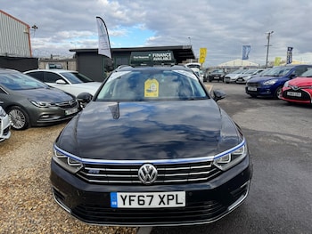 Used Volkswagen Passat 2017 for sale - 76428765: Photo