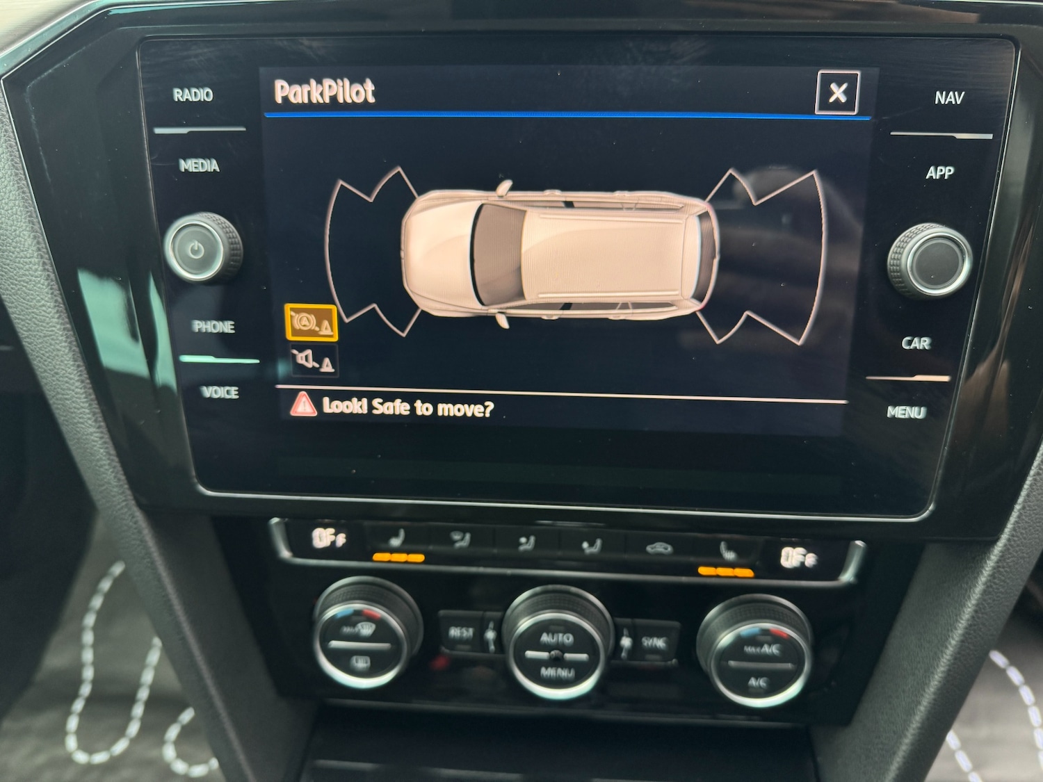 Used Volkswagen Passat 2017 for sale - 76428765: Photo 35