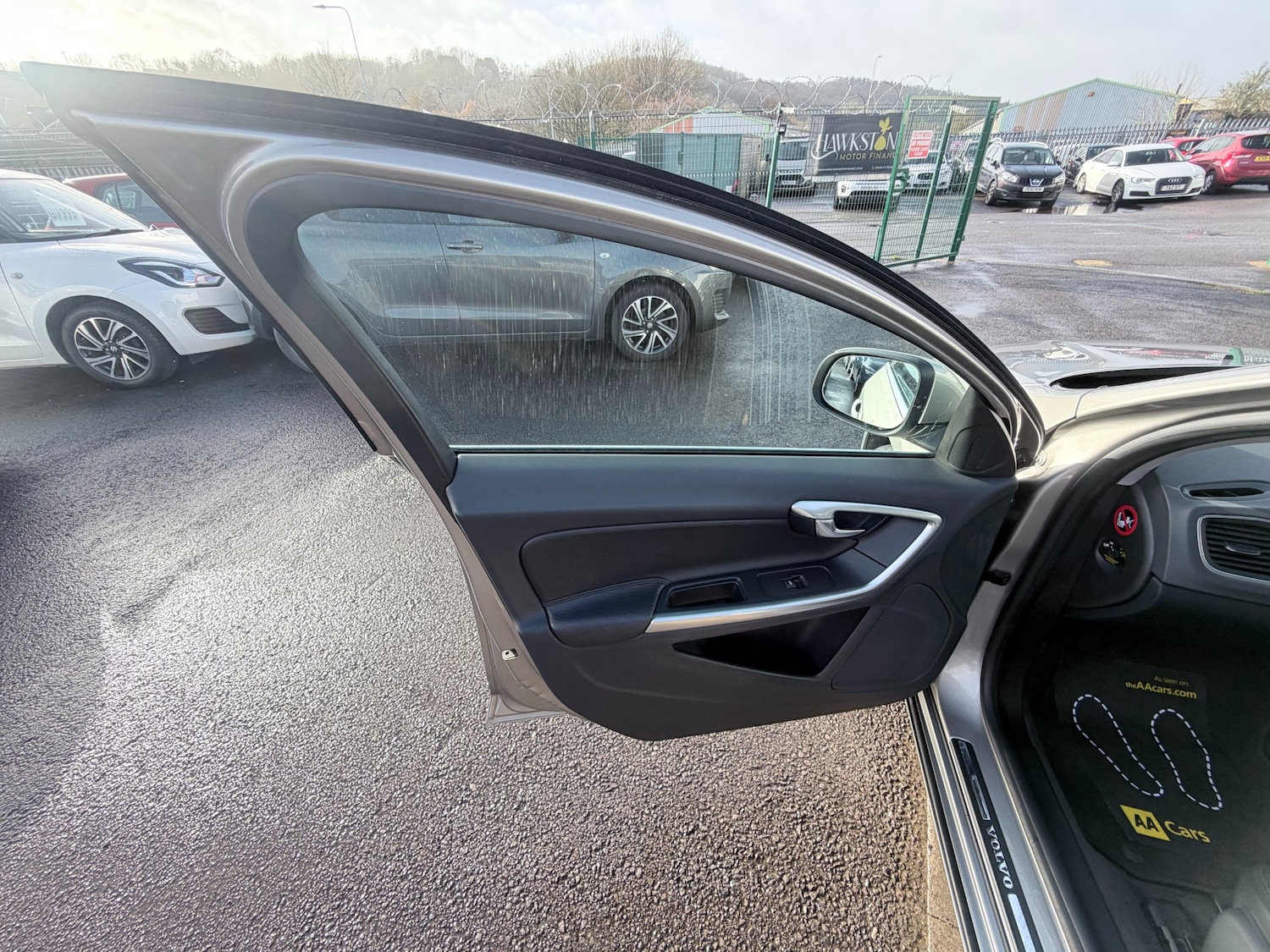 Used Volvo V60 2012 for sale - 77902724: Photo 39