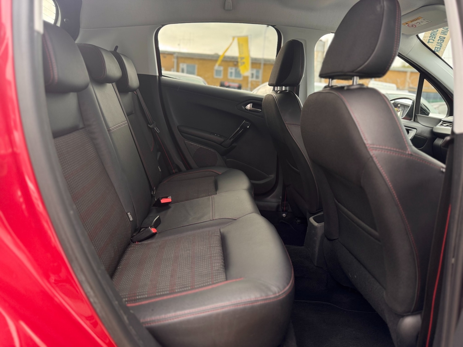 Used Peugeot 208 2015 for sale - 76384294: Photo 12