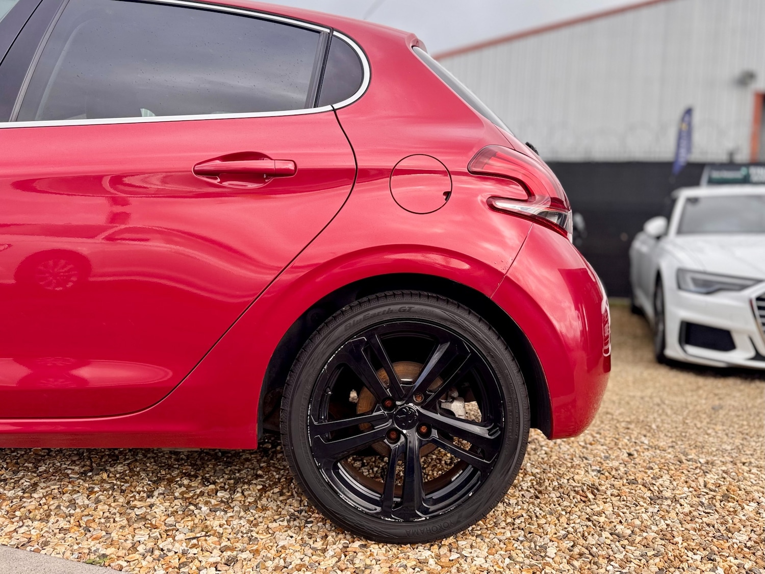 Used Peugeot 208 2015 for sale - 76384294: Photo 23