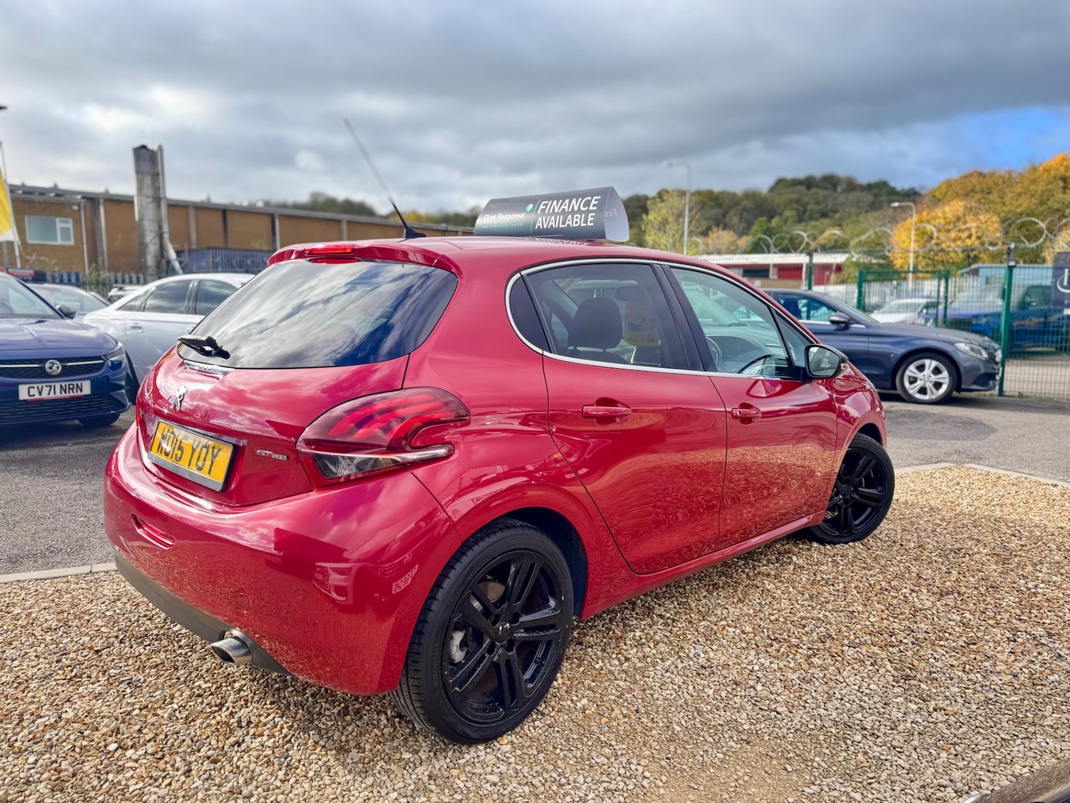 Used Peugeot 208 2015 for sale - 76384294: Photo 5