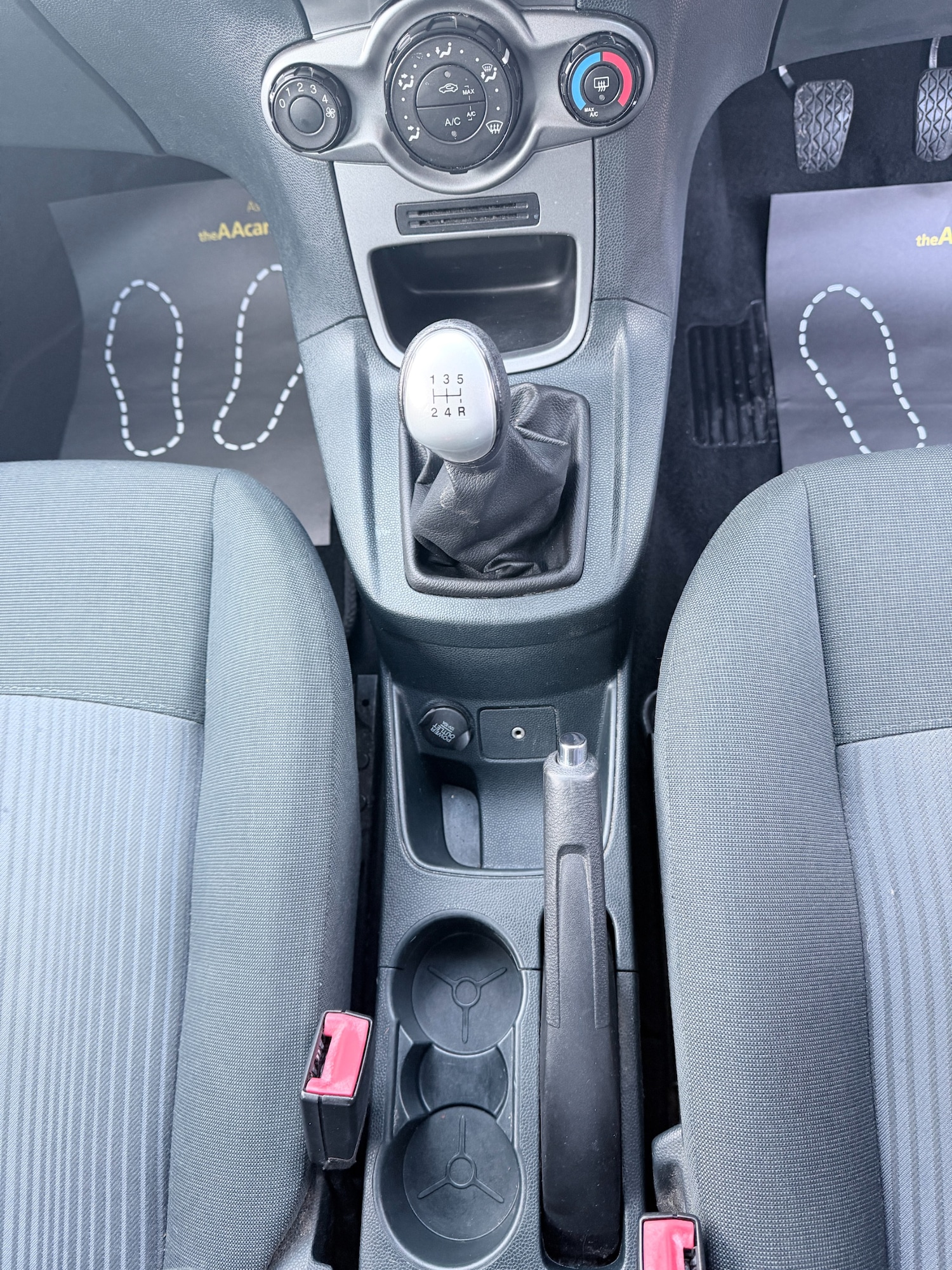 Used Ford Fiesta 2010 for sale - 77339283: Photo 31