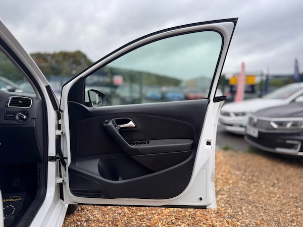 Used Volkswagen Polo 2012 for sale - 76234653: Photo 24