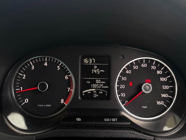 Used Volkswagen Polo 2012 for sale - 76234653: Photo 28
