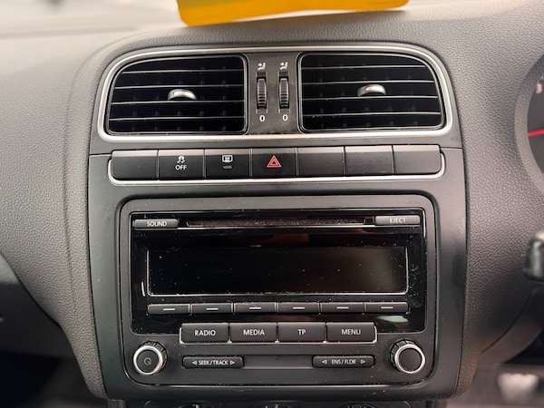 Used Volkswagen Polo 2012 for sale - 76234653: Photo 29