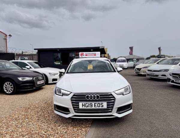 Used Audi A4 2019 for sale - 76237272: Photo 2
