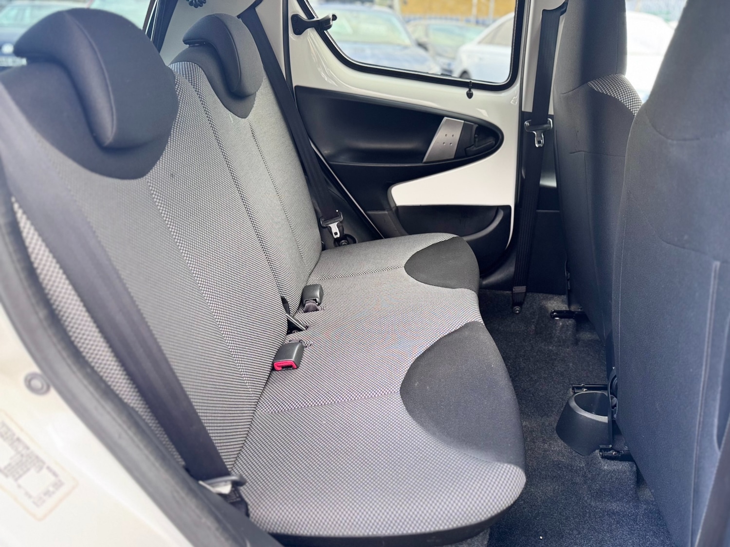 Used Toyota AYGO 2014 for sale - 76947184: Photo 24