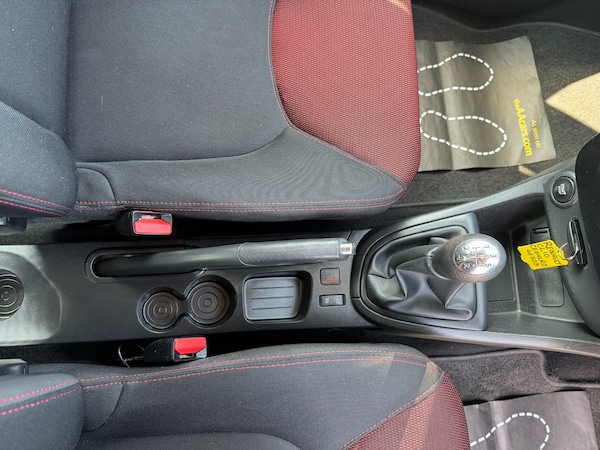 Used Renault Clio 2014 for sale - 76234943: Photo 32