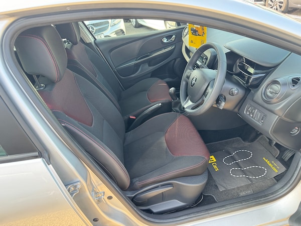 Used Renault Clio 2014 for sale - 76234943: Photo 8