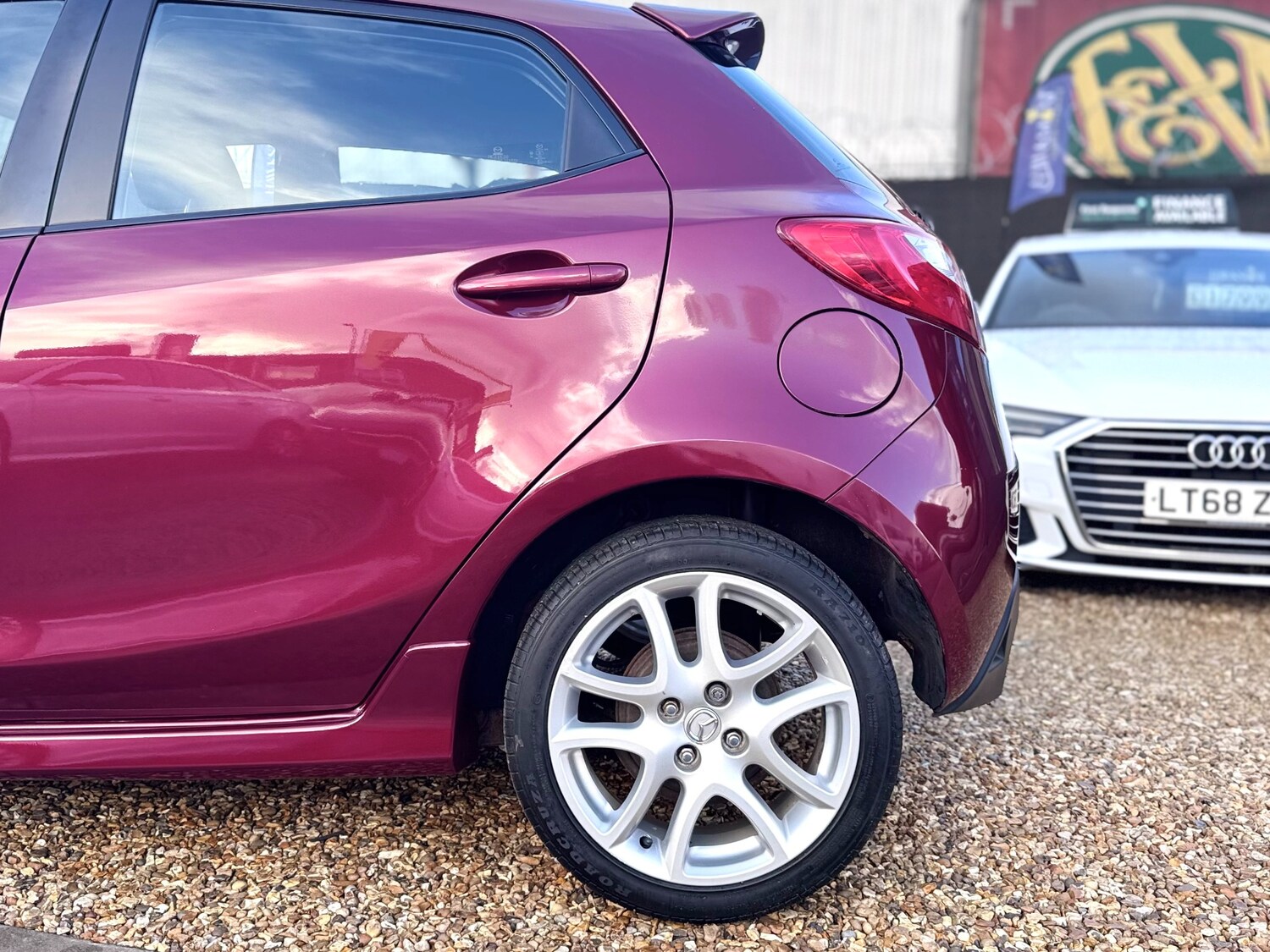 Used Mazda Mazda2 2011 for sale - 77846092: Photo 23