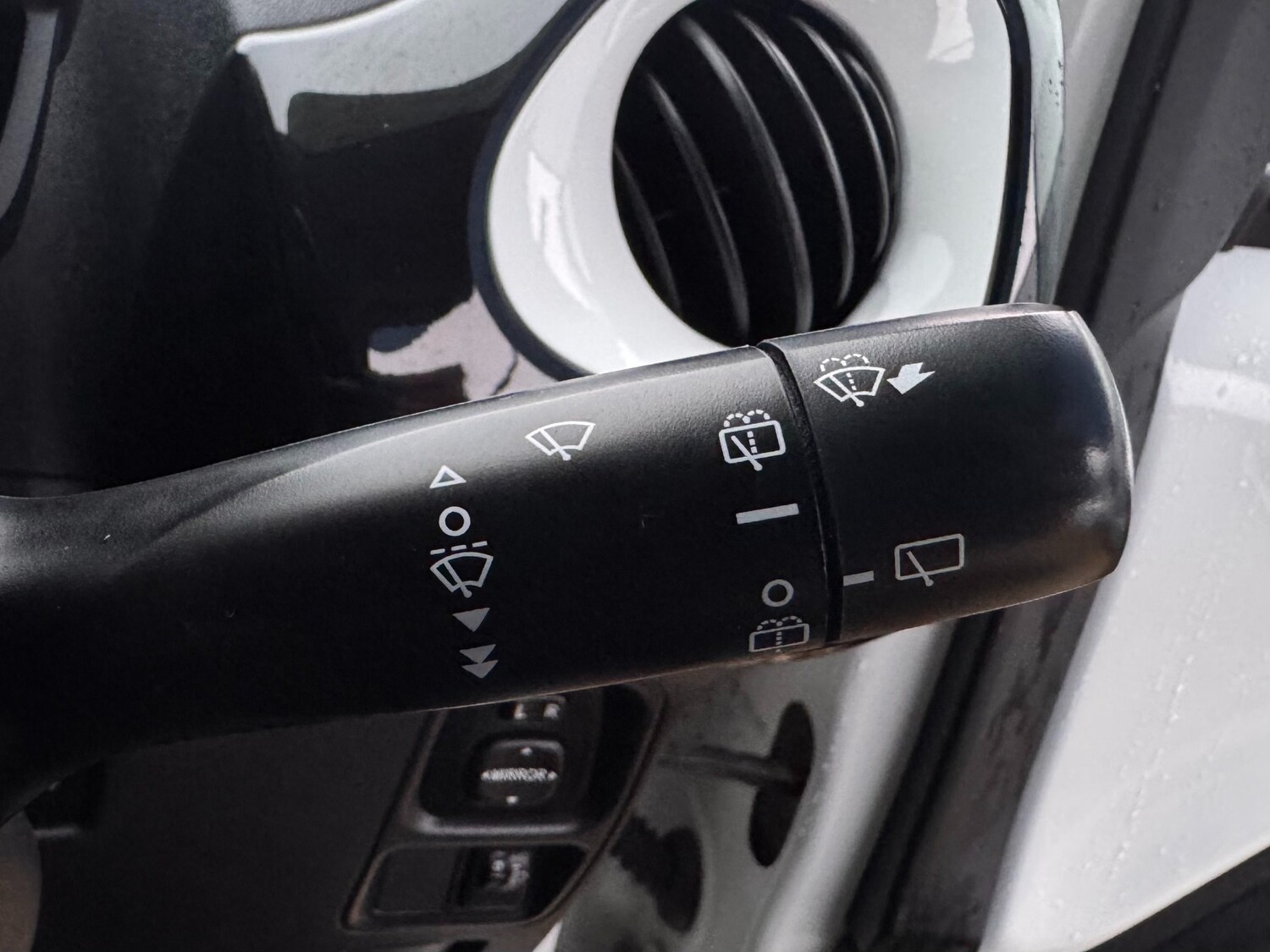 Used Toyota AYGO 2017 for sale - 77324546: Photo 31