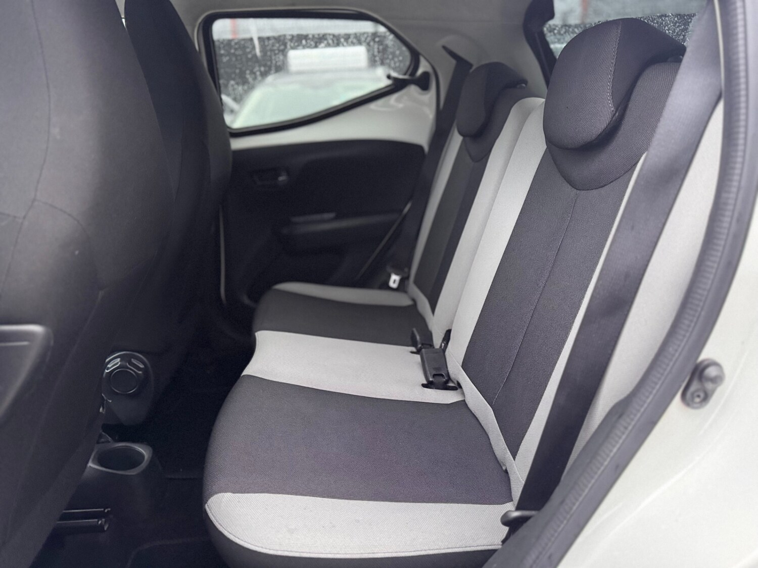 Used Toyota AYGO 2017 for sale - 77324546: Photo 40