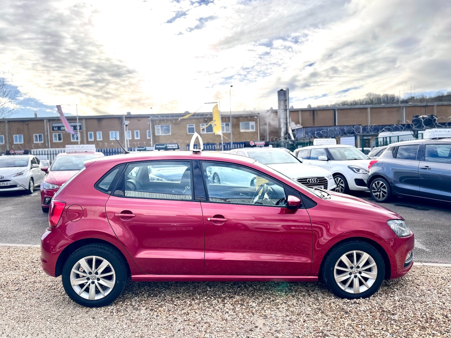 Used Volkswagen Polo 2015 for sale - 77404780: Photo 13