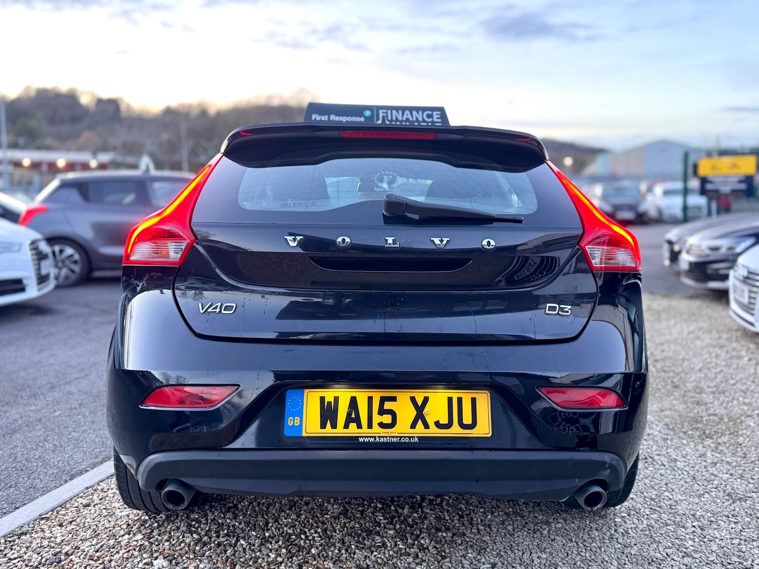 Used Volvo V40 2015 for sale - 76682304: Photo 47