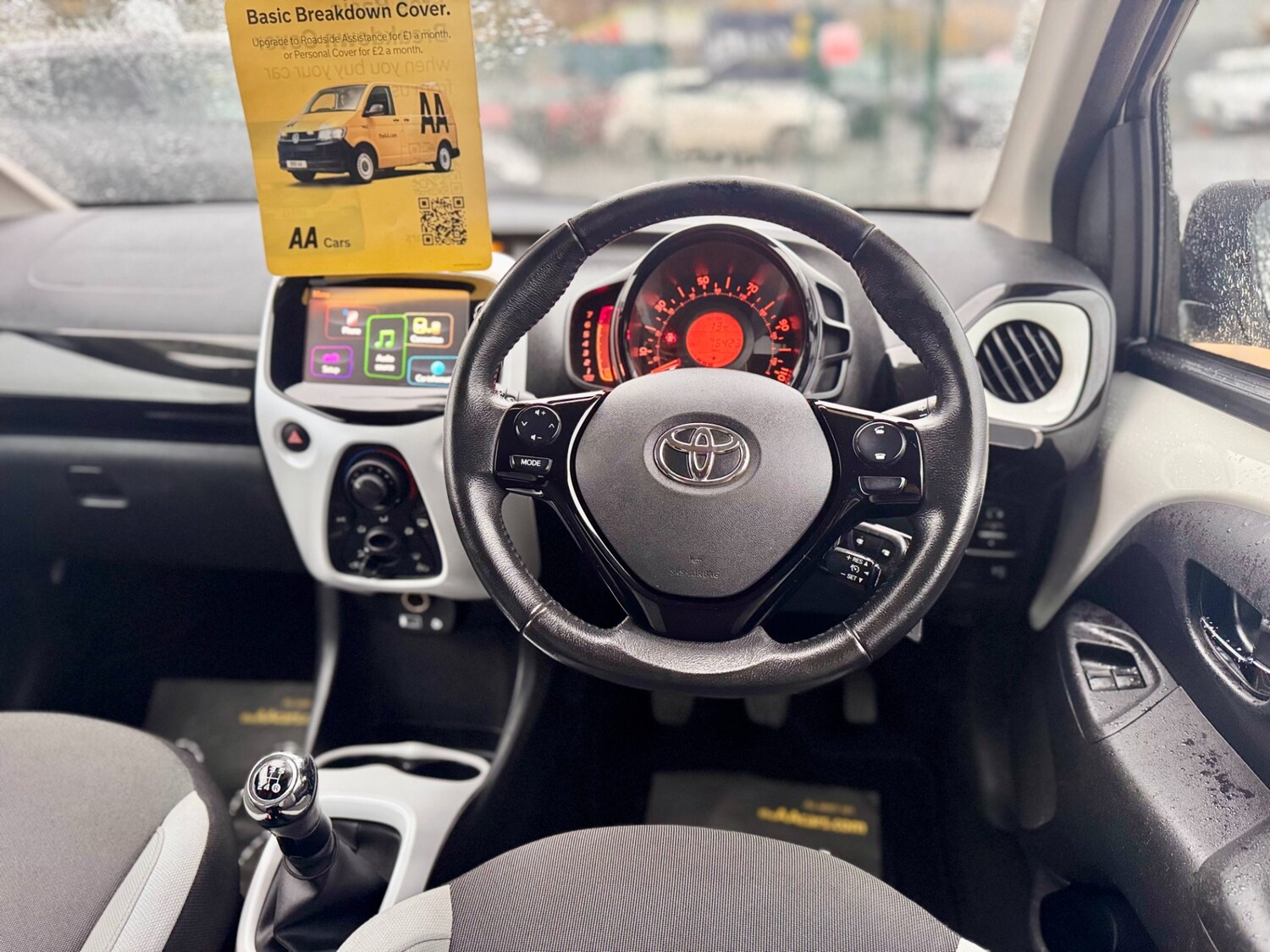 Used Toyota AYGO 2017 for sale - 77297360: Photo 11