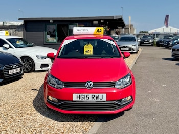 Used Volkswagen Polo 2015 for sale - 79380996: Photo