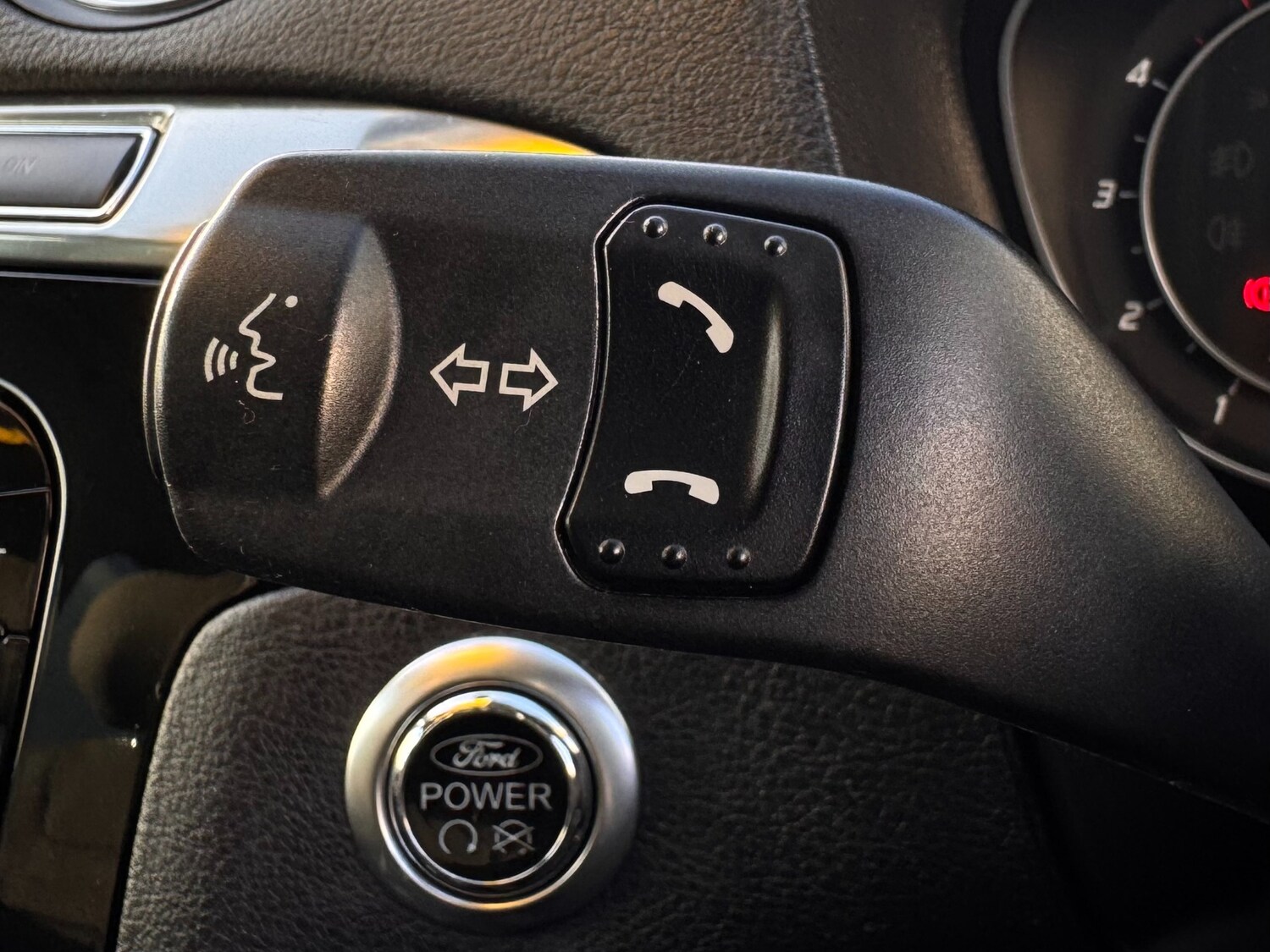 Used Ford S-Max 2015 for sale - 76682079: Photo 32