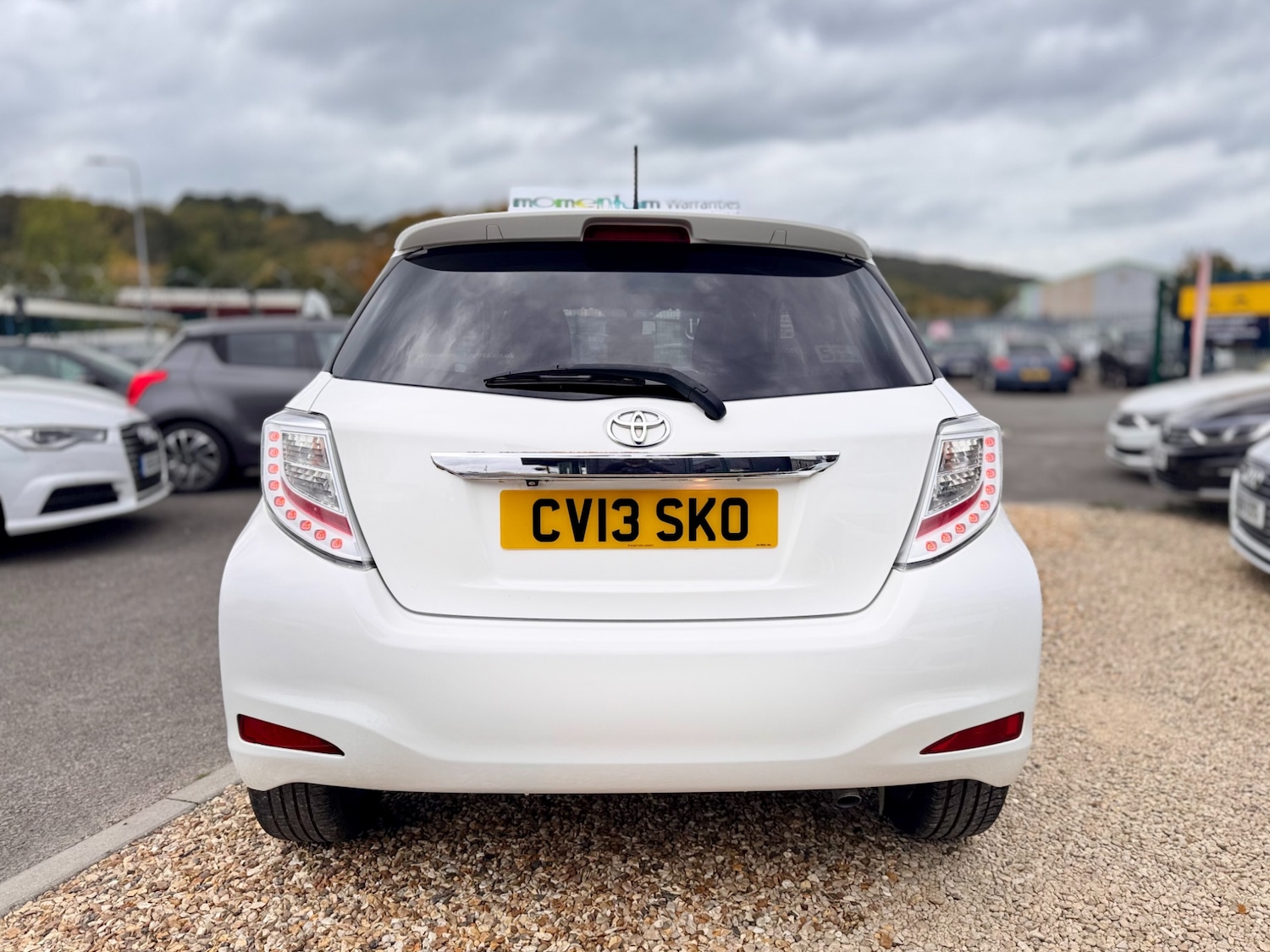 Used Toyota Yaris 2013 for sale - 77258653: Photo 48