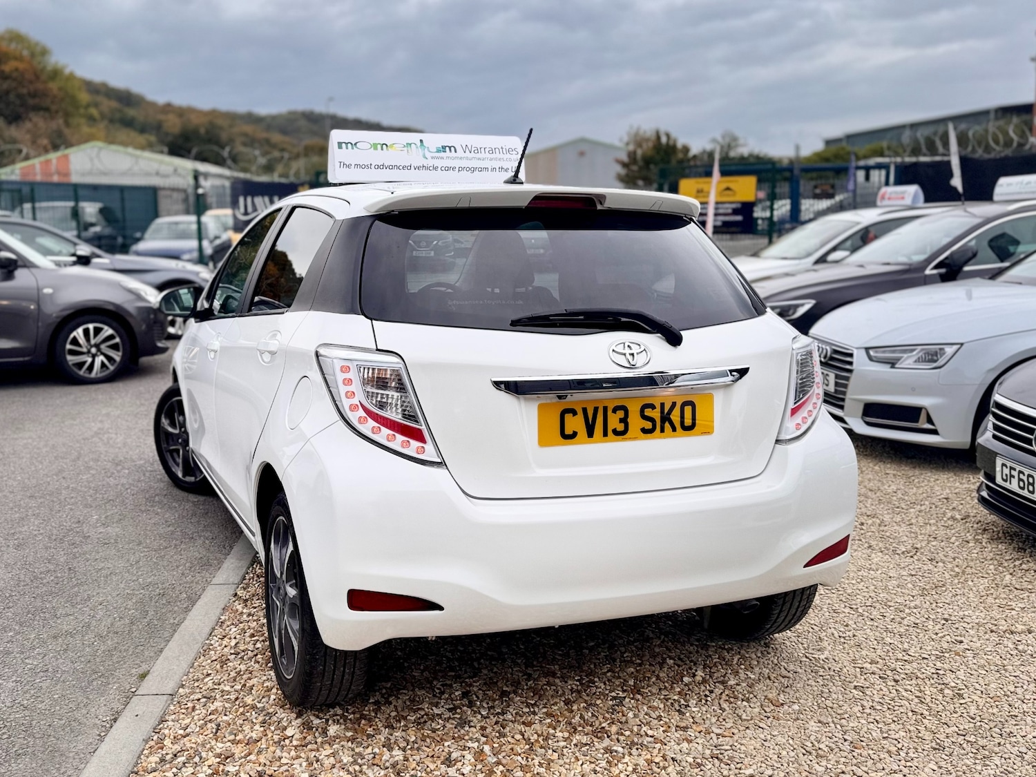 Used Toyota Yaris 2013 for sale - 77258653: Photo 8