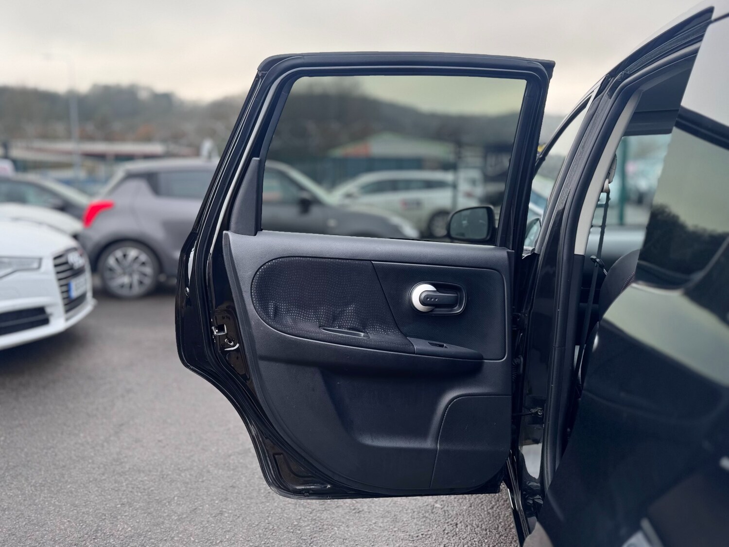 Used Nissan Note 2011 for sale - 77298474: Photo 39