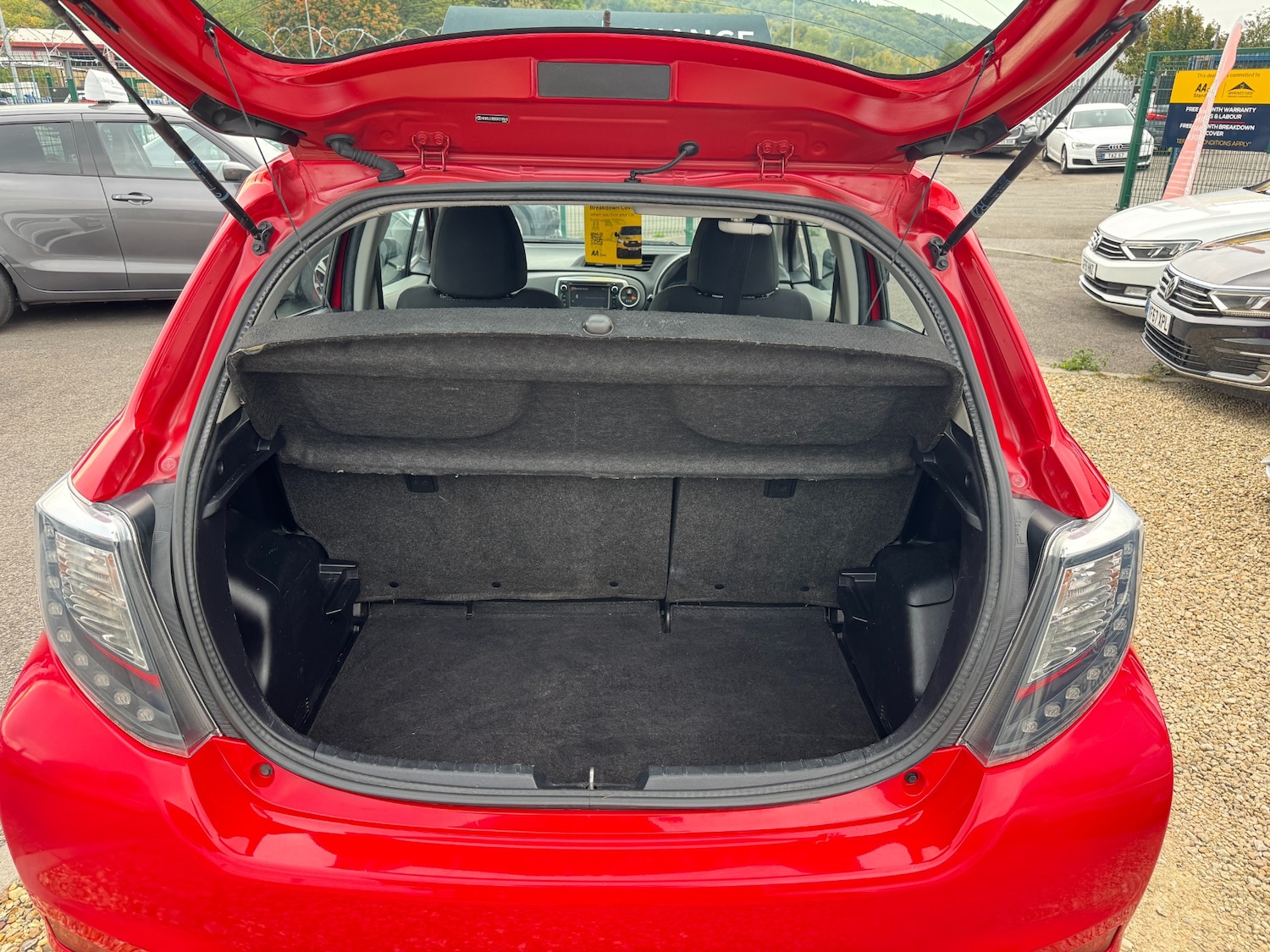 Used Toyota Yaris 2014 for sale - 76159261: Photo 18