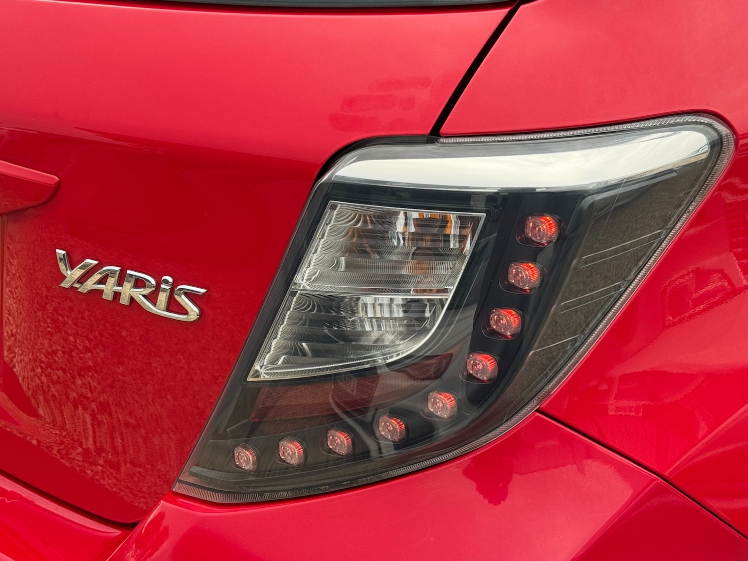 Used Toyota Yaris 2014 for sale - 76159261: Photo 45
