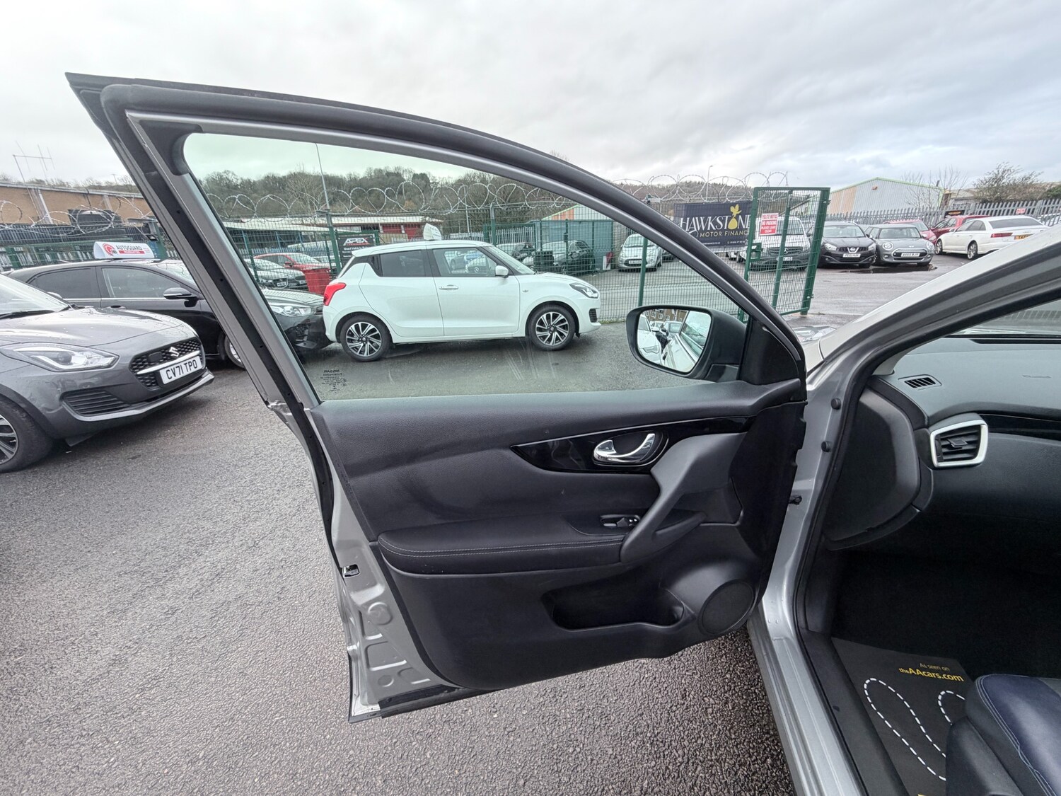 Used Nissan Qashqai 2017 for sale - 77902846: Photo 46